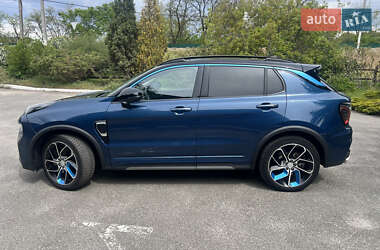 Внедорожник / Кроссовер Lynk&Co 01 2022 в 