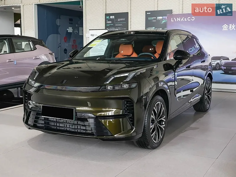 Lynk&Co 08 EM-P
