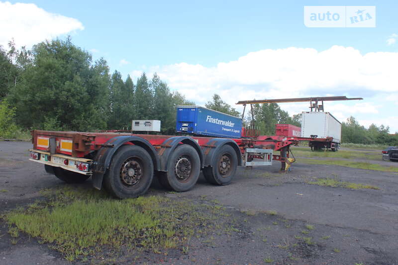 Контейнеровоз напівпричіп M&V Euro 902 2008 в Хусті