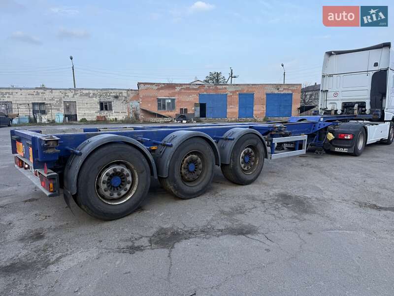 Контейнеровоз напівпричіп M&V Euro 902 2007 в Рівному