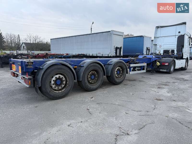 Контейнеровоз напівпричіп M&V Euro 902 2007 в Рівному