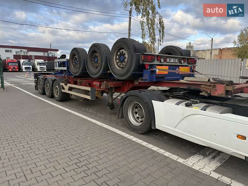 Контейнеровоз напівпричіп M&V Euro 902 2007 в Рівному