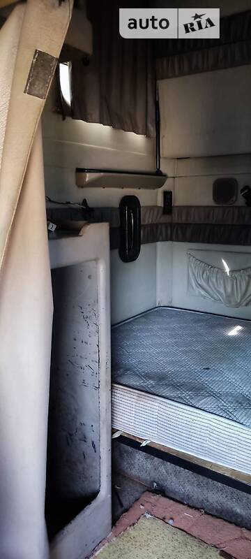 Тягач Mack CX 2002 в Одессе