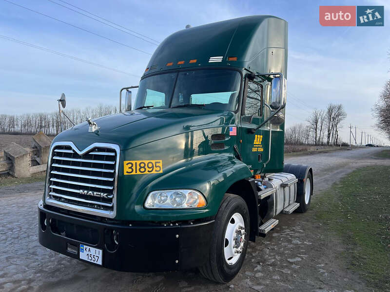 Тягач Mack CX 2012 в Киеве