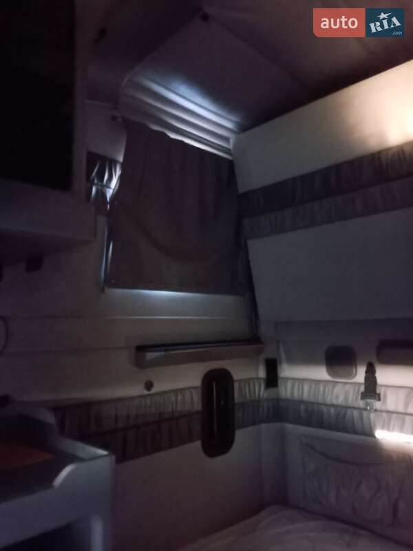 Тягач Mack Vision 2002 в Каменском