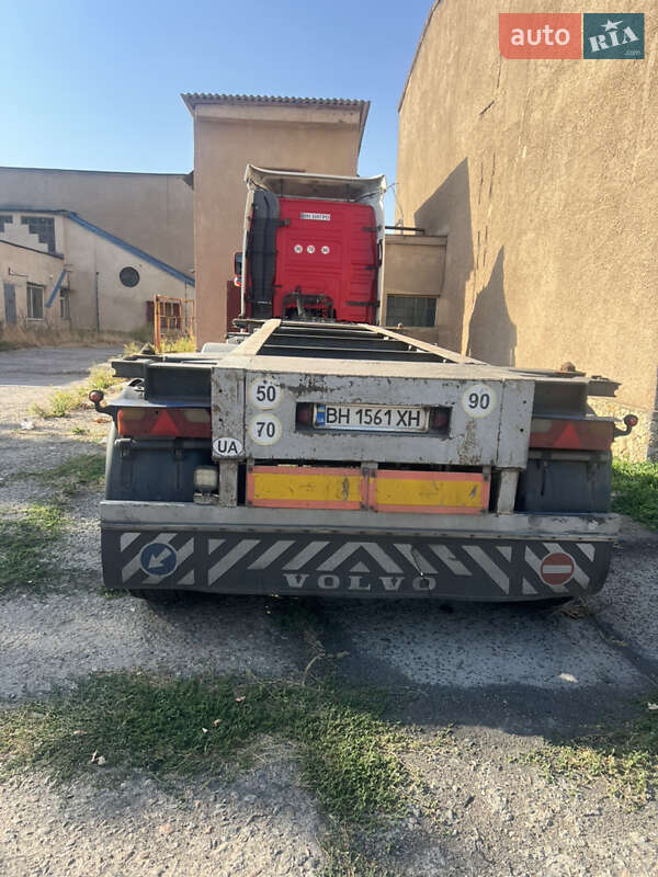 Контейнеровоз полуприцеп MAFA SAK H40 18 73E 2002 в Черноморске