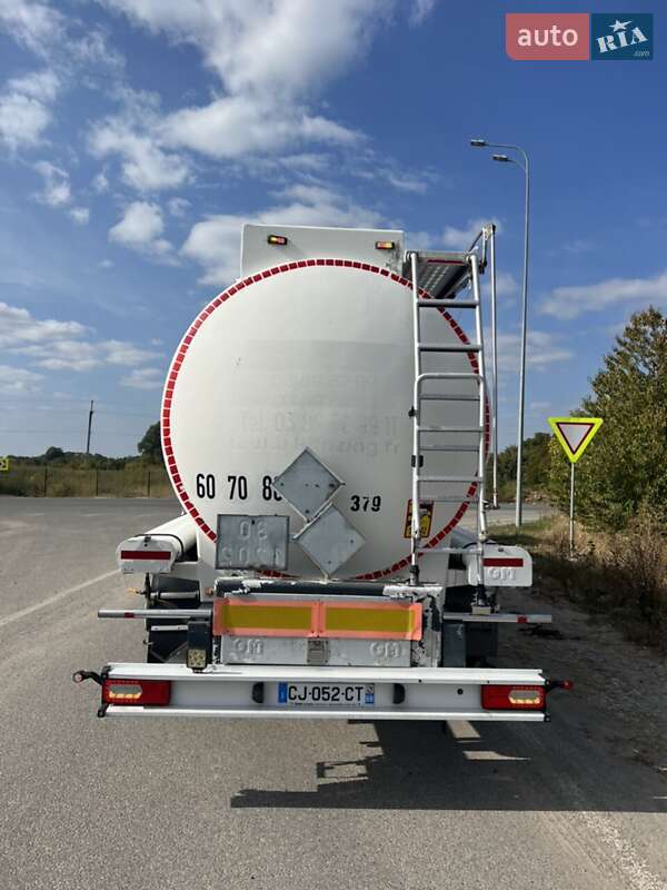 Цистерна напівпричіп Magyar Fuel Tank 2003 в Вінниці