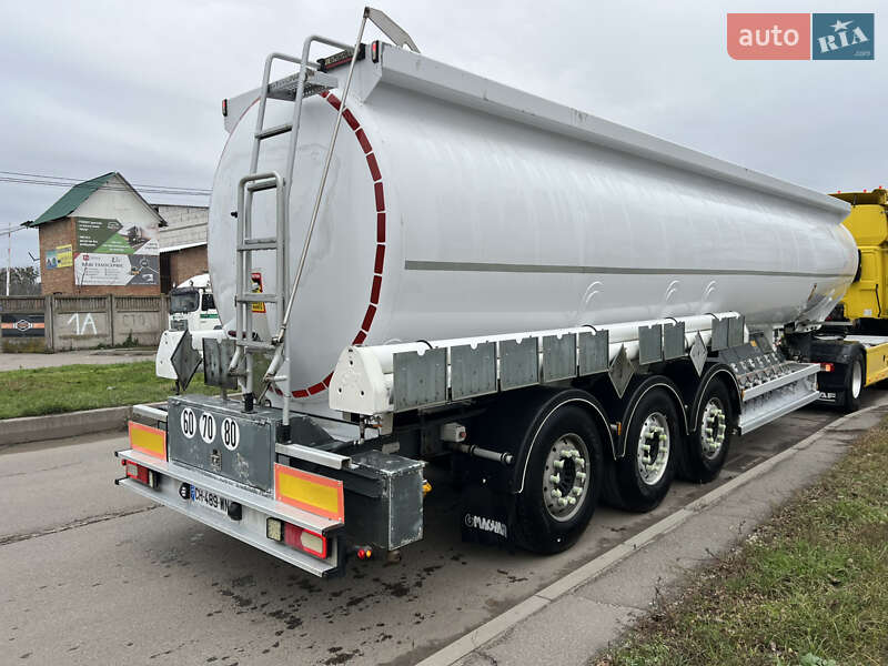 Цистерна полуприцеп Magyar Fuel Tank 2008 в Виннице