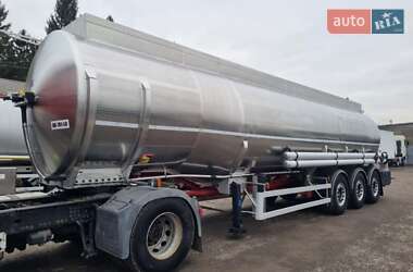 Цистерна полуприцеп Magyar Fuel Tank 2001 в Виннице