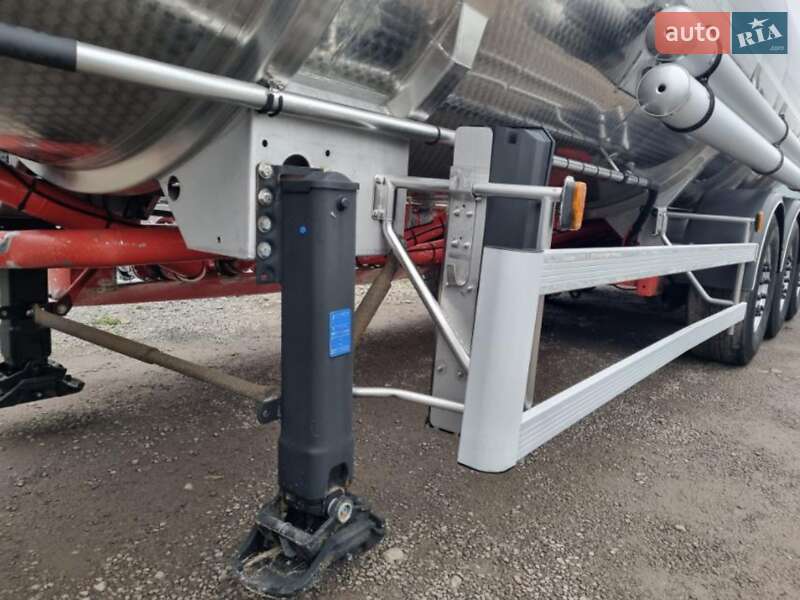 Цистерна полуприцеп Magyar Fuel Tank 2001 в Виннице фото 8 Цистерна полуприцеп Magyar Fuel Tank 2001 в Виннице