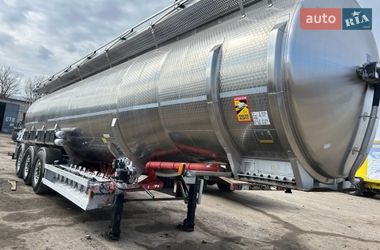 Цистерна полуприцеп Magyar Fuel Tank 2001 в Виннице