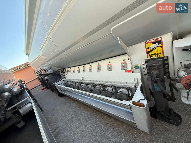 Цистерна полуприцеп Magyar S38DD3 2016 в Киеве