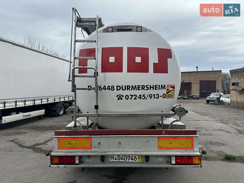 Цистерна напівпричіп Magyar SR34BT 2001 в Кременчуці