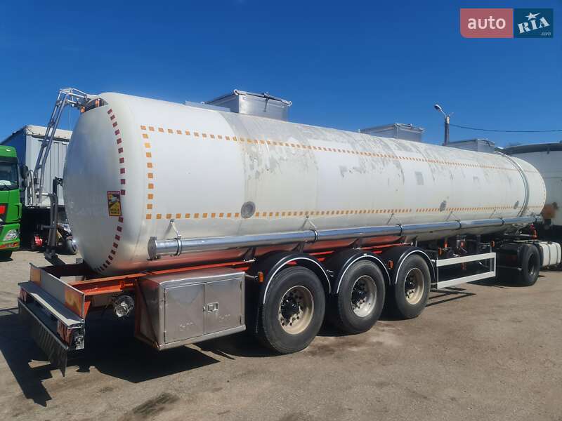Цистерна полуприцеп Magyar SR34E 2000 в Виннице