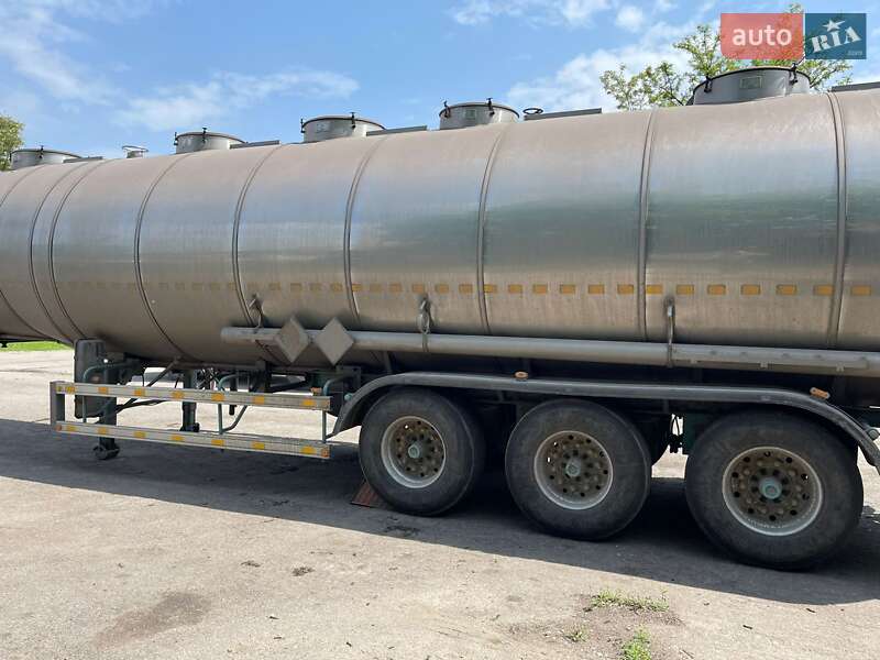 Цистерна полуприцеп Magyar SR34E 1993 в Каменском