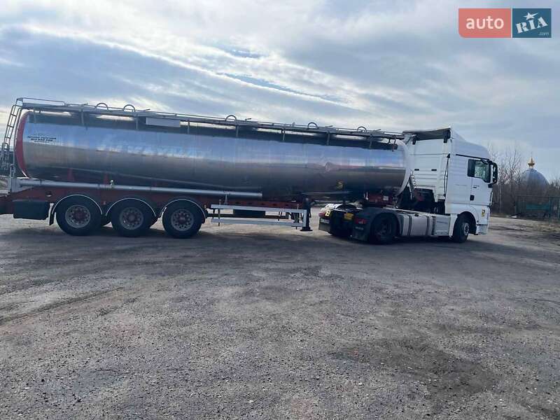 Цистерна Magyar SR34E 1995 в Львове
