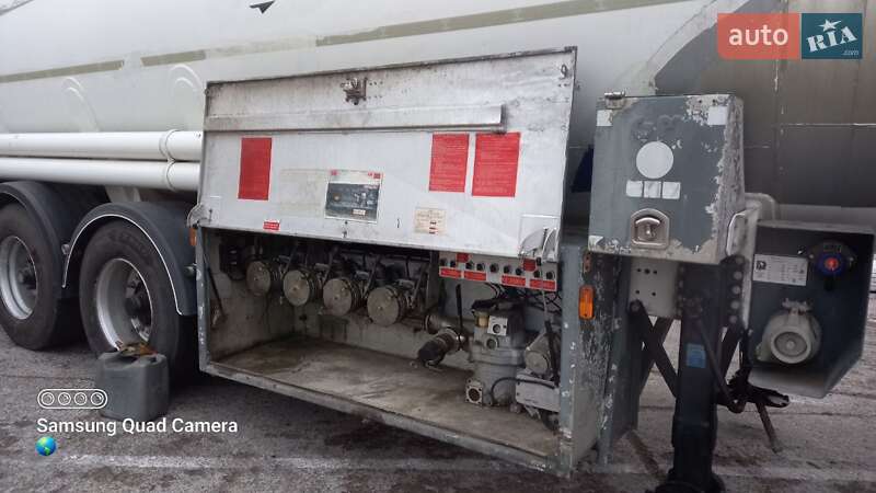 Цистерна полуприцеп Magyar SR 2008 в Киеве