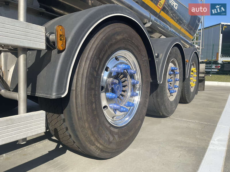 Цистерна полуприцеп Magyar SR 2011 в Киеве