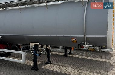 Цистерна полуприцеп Magyar SR 2001 в Виннице