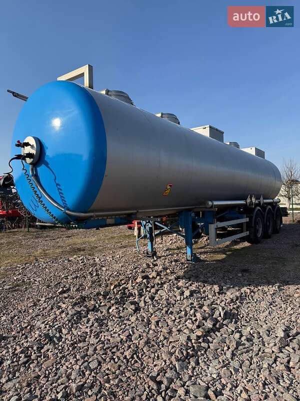 Цистерна Maisonneuv S338FG 2003 в Киеве