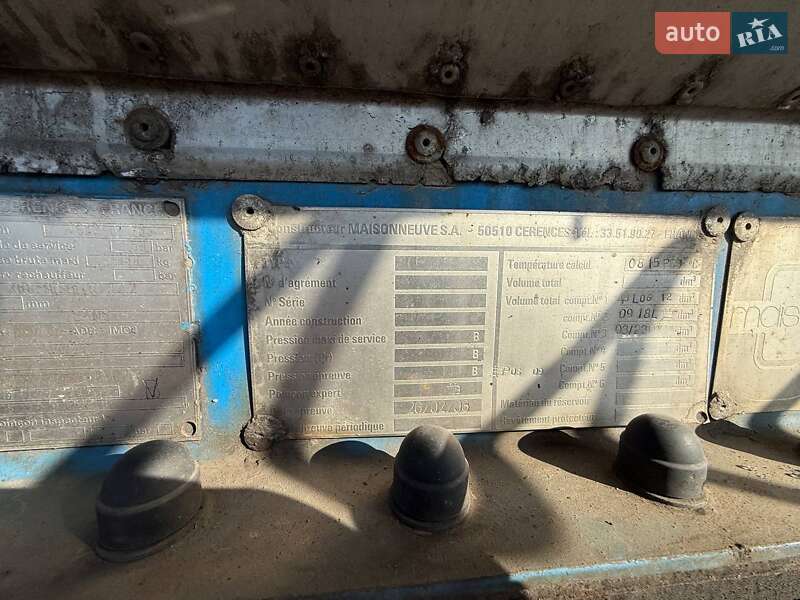 Цистерна Maisonneuv S338FG 2003 в Киеве
