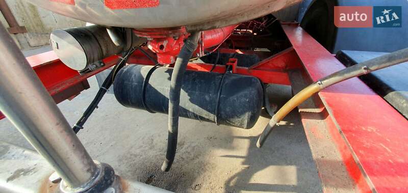 Цистерна полуприцеп Maisonneuv S 1995 в Николаеве