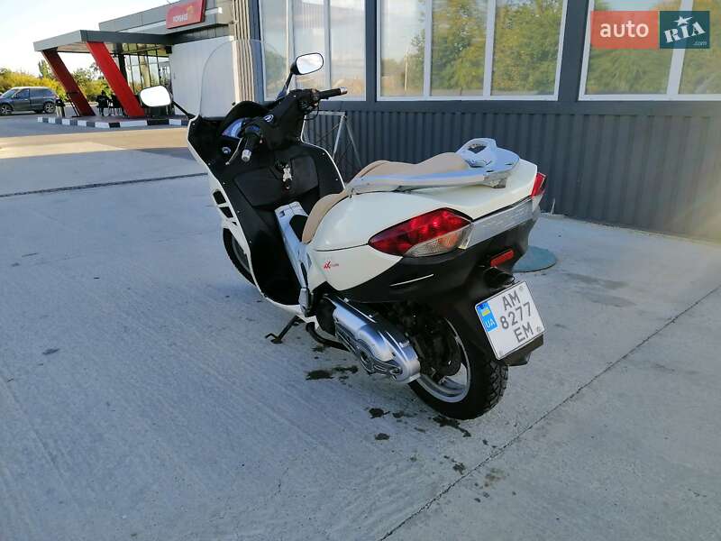 Макси-скутер Malaguti Spidermax 2009 в Бердичеве фото 13 Макси-скутер Malaguti Spidermax 2009 в Бердичеве