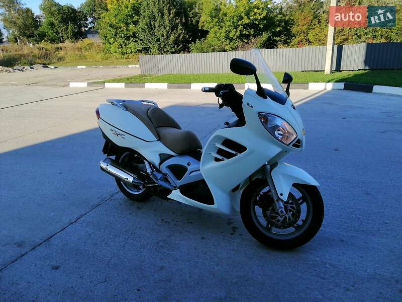 Макси-скутер Malaguti Spidermax 2009 в Бердичеве фото 14 Макси-скутер Malaguti Spidermax 2009 в Бердичеве