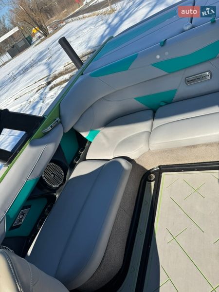 Катер Malibu VLX 2015 в Києві