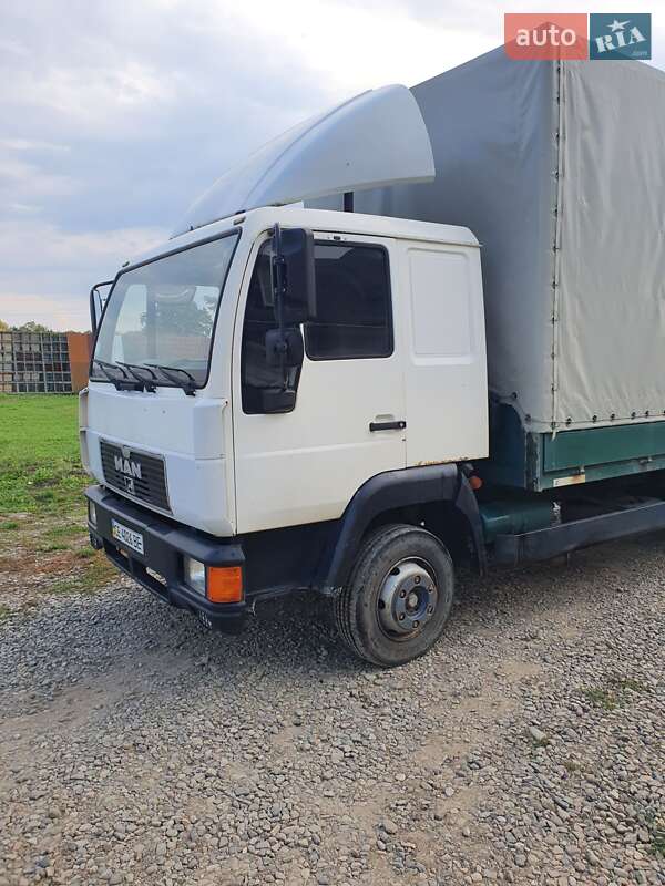 Тентований MAN 10.163 1998 в Чернівцях