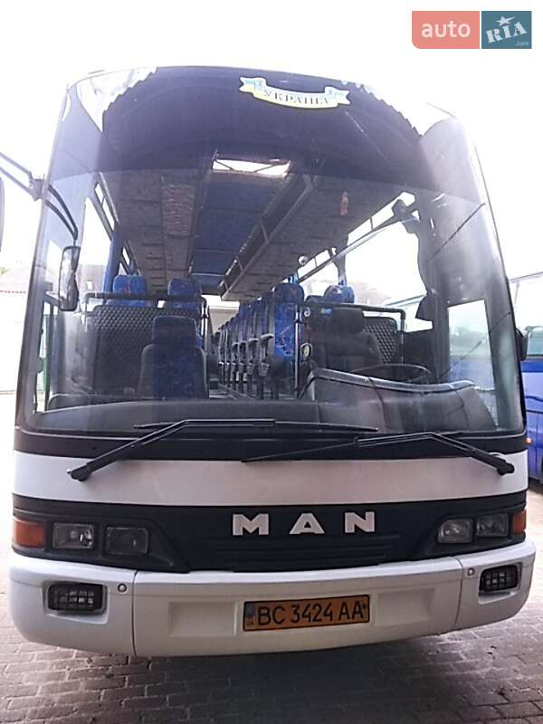 Туристический / Междугородний автобус MAN 10.180 1996 в Новояворовске