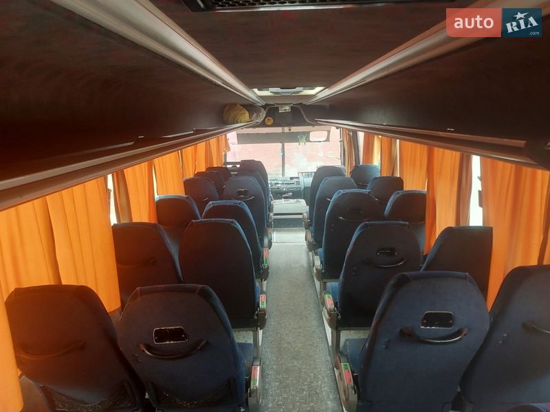 Туристический / Междугородний автобус MAN 10.220 2005 в Полтаве