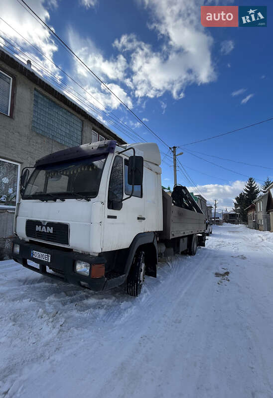 Кран-манипулятор MAN 10.223 2002 в Черновцах