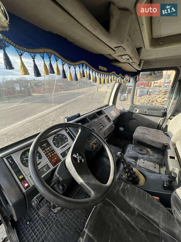 Кран-манипулятор MAN 10.223 2002 в Черновцах