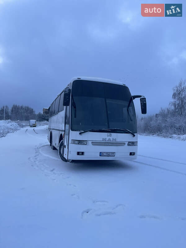Туристичний / Міжміський автобус MAN 11.220 1998 в Львові