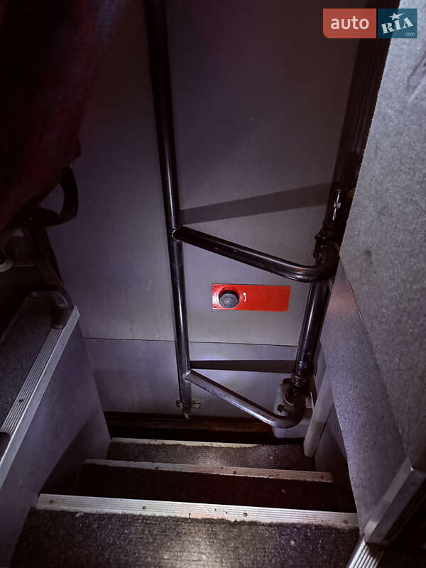 Туристический / Междугородний автобус MAN 11.220 2000 в Теребовле