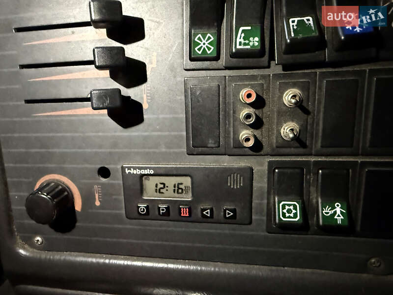 Туристический / Междугородний автобус MAN 11.220 2000 в Теребовле