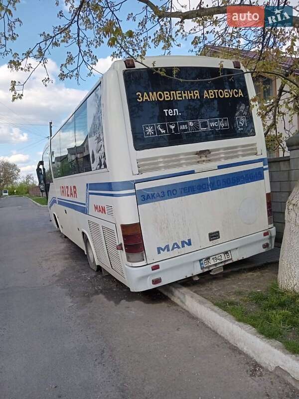 Приміський автобус MAN 11.230 1995 в Рівному