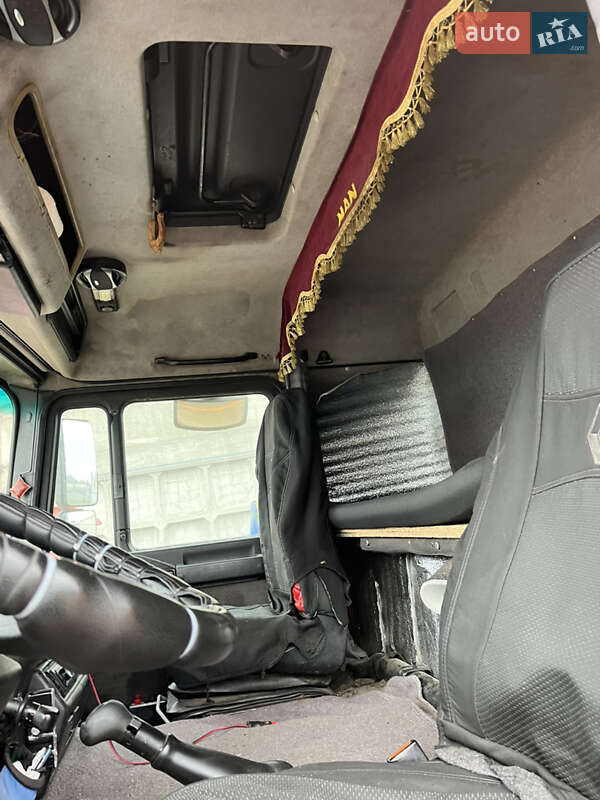 Зерновоз MAN 12.180 2001 в Днепре