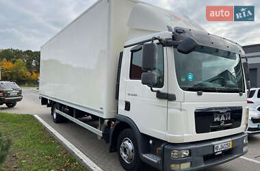 Грузовой фургон MAN 12.220 2011 в Луцке