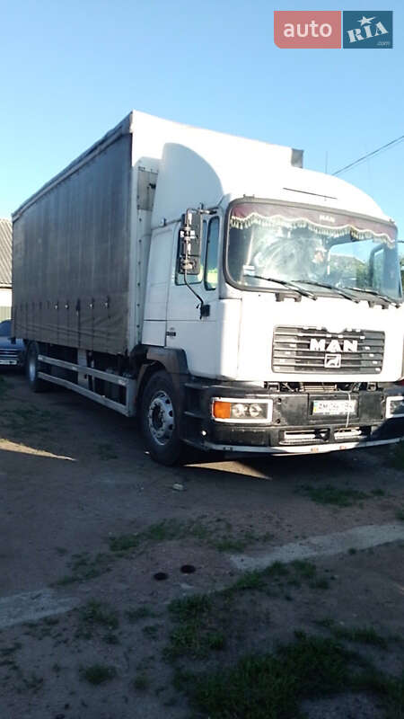 Тентований MAN 18.220 2005 в Житомирі