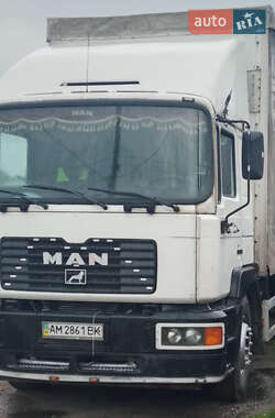 Тентований MAN 18.220 2005 в 