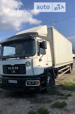 Вантажний фургон MAN 18.224 2000 в Тернополі