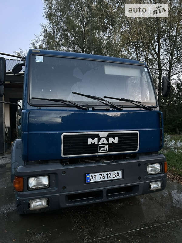 Грузопассажирский фургон MAN 18.224 2000 в Коломые