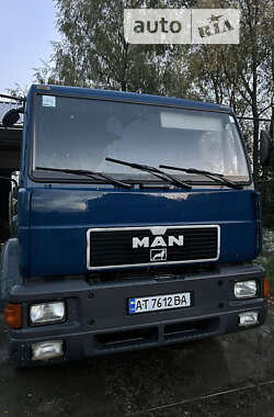 Вантажопасажирський фургон MAN 18.224 2000 в Коломиї
