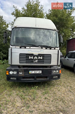 Грузовой фургон MAN 18.224 2000 в Ровно