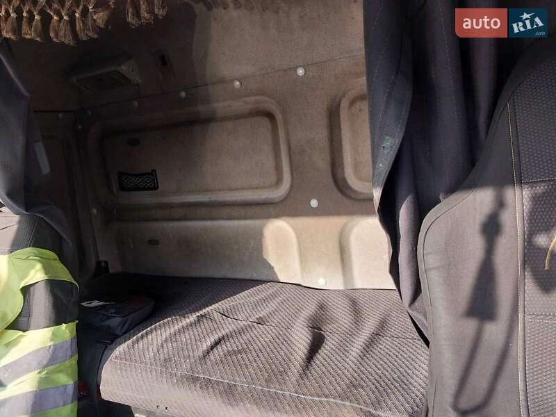 Вантажний фургон MAN 18.224 2002 в Харкові