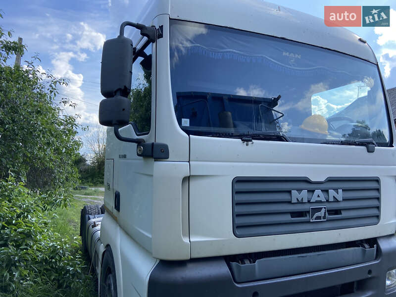Тягач MAN 18.403 2008 в Лозовой