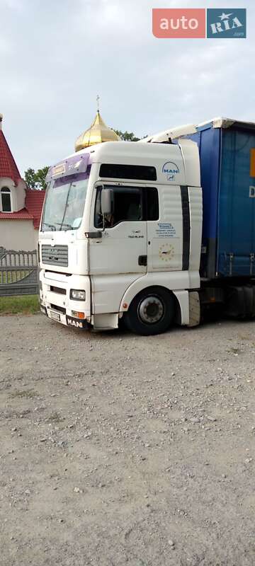 Тягач MAN 18.410 2004 в 