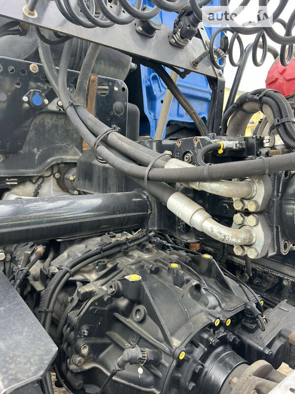 Тягач MAN 18.440 2009 в Черновцах